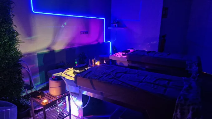 Cabina privada con luz neón